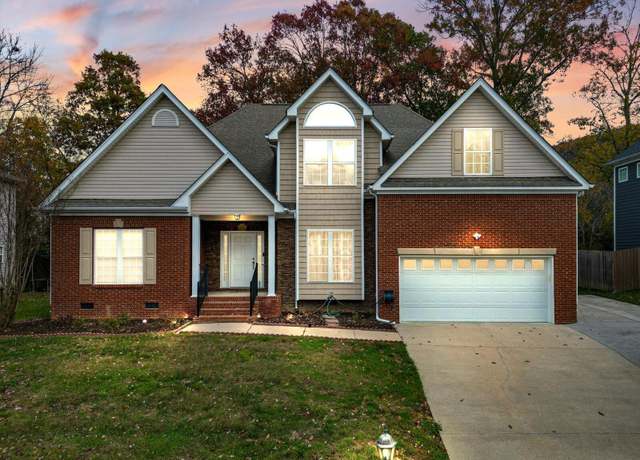 Property at 7087 Neville Dr, Ooltewah, TN 37363, 4 beds, 2.5 baths