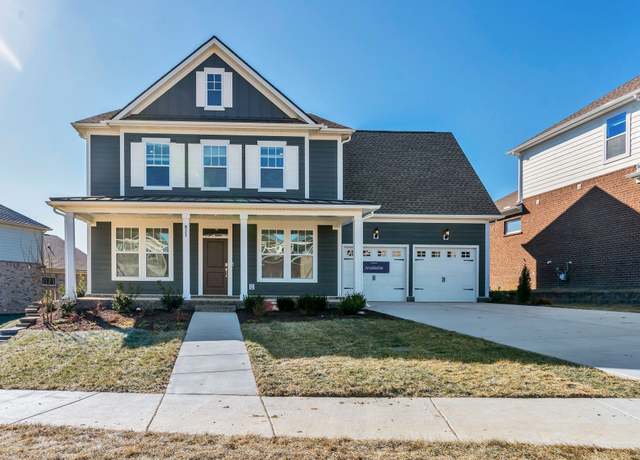 Property at 822 Nightingale Ave, Hendersonville, TN 37075, 4 beds, 3.5 baths