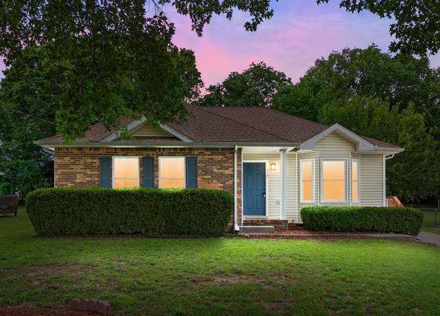 Property at 210 Jim Thorpe Dr, Clarksville, TN 37042, 3 beds, 2 baths