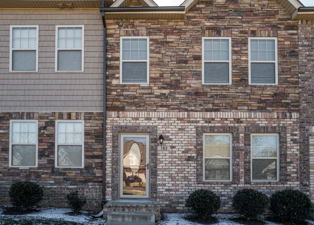 Property at 182 Dundee Dr, Clarksville, TN 37043, 2 beds, 2 baths