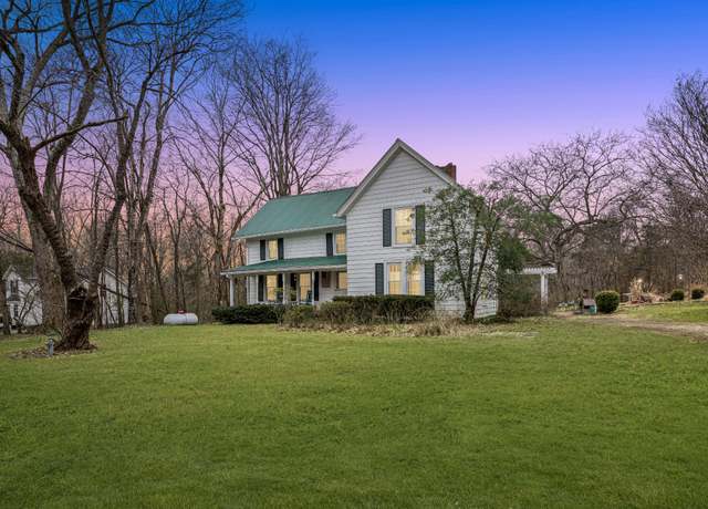 Property at 2360 Seven Mile Ferry Rd, Clarksville, TN 37040, 6 beds, 2 baths