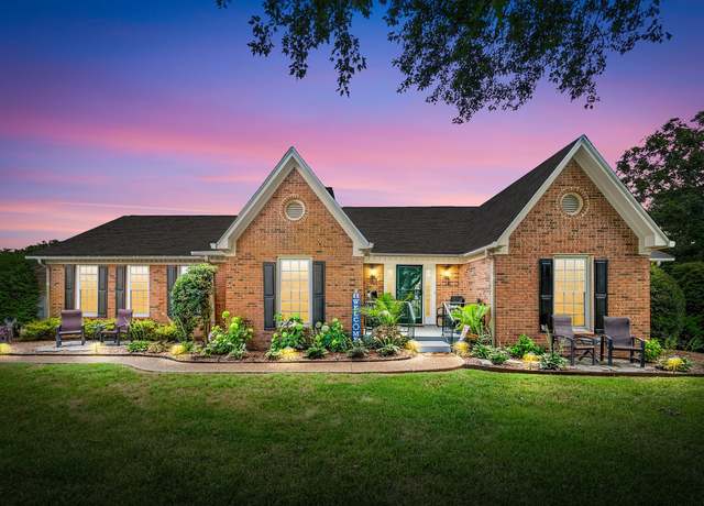 Property at 1415 Spainwood St, Columbia, TN 38401, 5 beds, 3 baths