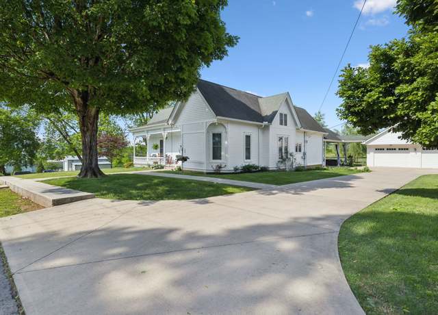Property at 155 High St, Morrison, TN 37357, 3 beds, 2 baths