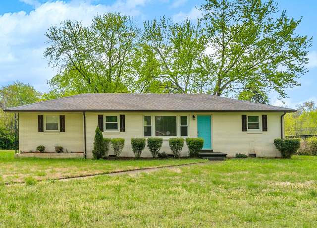 Property at 63 Bel Air Blvd, Clarksville, TN 37042, 3 beds, 2 baths