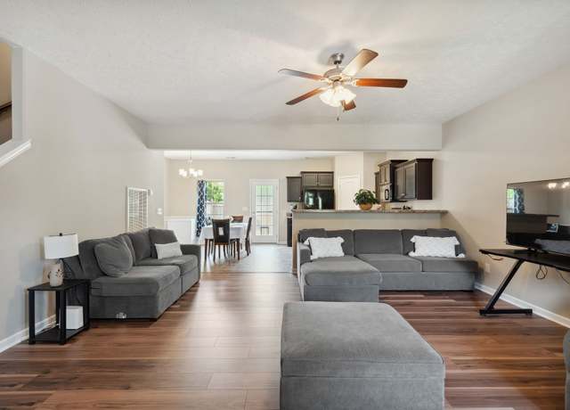 Property at 5336 Tony Lama Ln, Murfreesboro, TN 37128, 3 beds, 2.5 baths