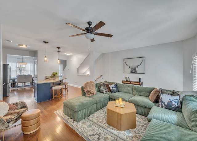 Property at 1119 Woodbury Falls Ct, Nashville, TN 37221, 2 beds, 3.5 baths