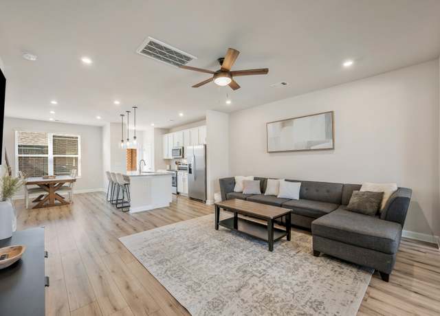 Property at 162 Jackson Alan Dr, Murfreesboro, TN 37130, 3 beds, 2.5 baths
