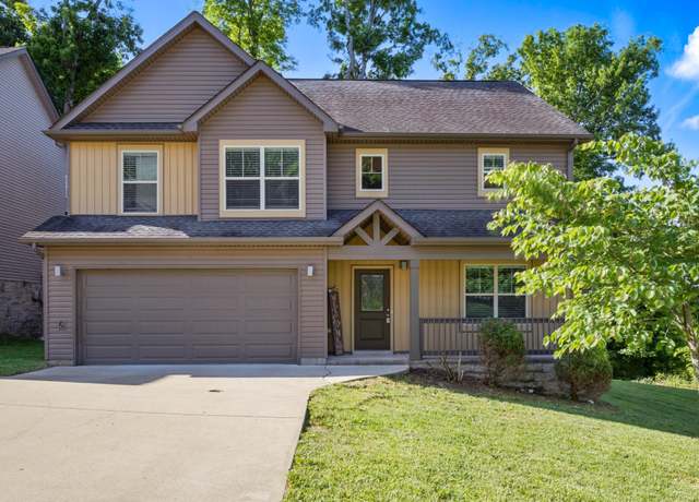 Property at 1200 Eagles Bluff Dr, Clarksville, TN 37040, 4 beds, 2.5 baths