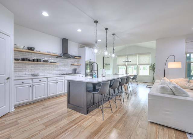 Property at 6721 Pleasant Gate Ln, College Grove, TN 37046, 4 beds, 3.5 baths