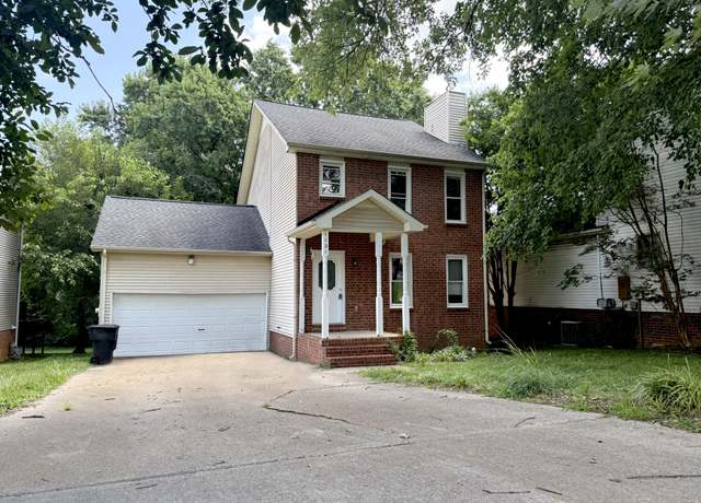 Property at 1127 SE Broad St, Murfreesboro, TN 37130, 3 beds, 2.5 baths