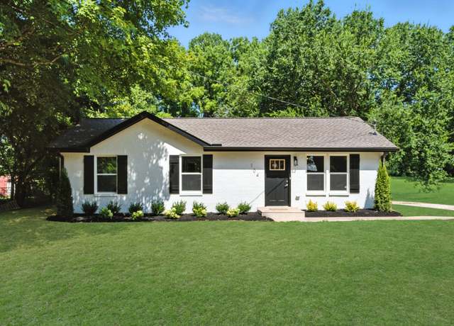 Property at 104 Davis Dr, Columbia, TN 38401, 3 beds, 1.5 baths