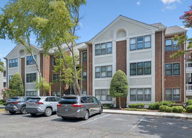Property at 411 Ashlawn Ct, Nashville, TN 37215, 2 beds, 2 baths