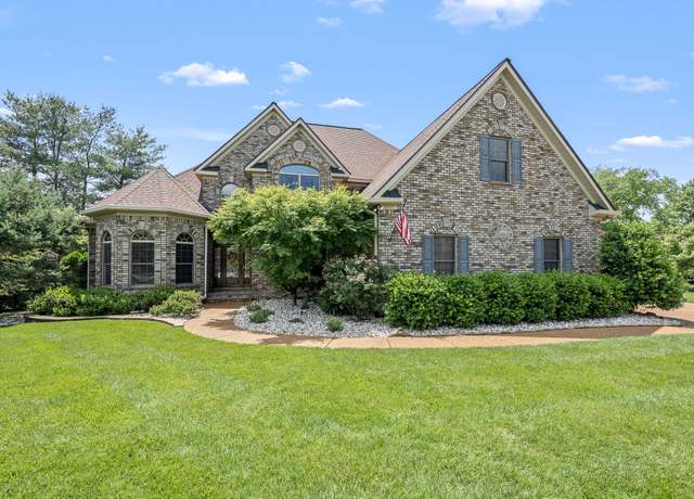 Property at 3040 Havasu Dr, Spring Hill, TN 37174, 4 beds, 2.5 baths