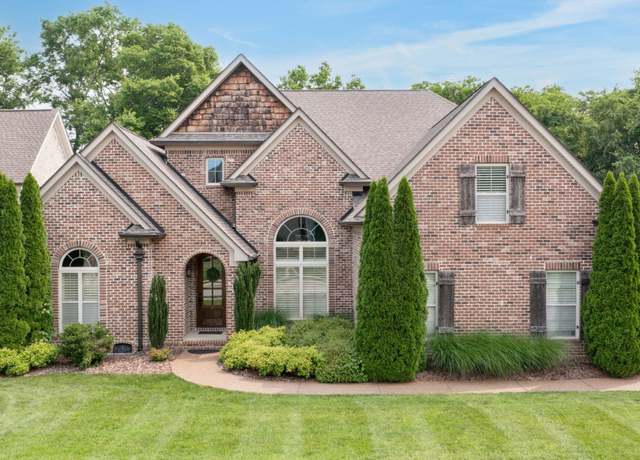 Property at 2004 Brisbane Dr, Spring Hill, TN 37174, 4 beds, 3.5 baths