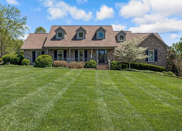 Property at 1302 Arrowhead Dr, Brentwood, TN 37027, 4 beds, 3.5 baths