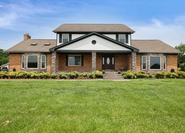 Property at 1361 Madison Creek Rd, Goodlettsville, TN 37072, 4 beds, 3 baths
