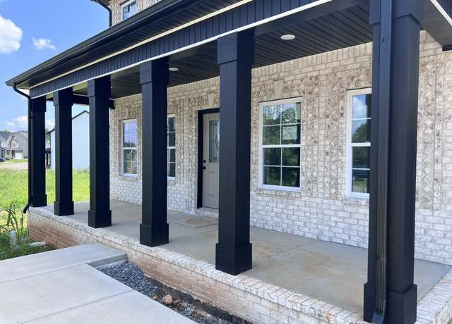 Property at 726 Buffalo Ford Dr, Clarksville, TN 37042, 4 beds, 2.5 baths