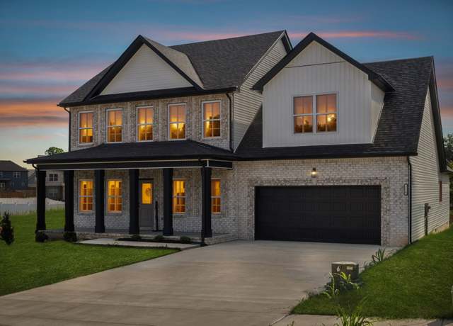 Property at 726 Buffalo Ford Dr, Clarksville, TN 37042, 4 beds, 2.5 baths