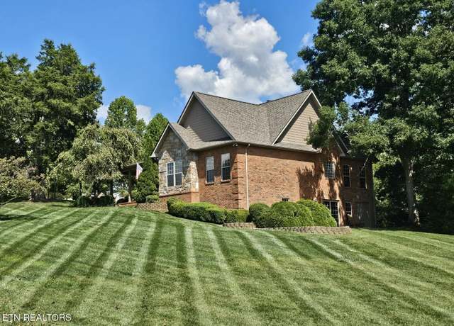 Property at 1403 Chickadee Cir, Maryville, TN 37801, 3 beds, 3 baths