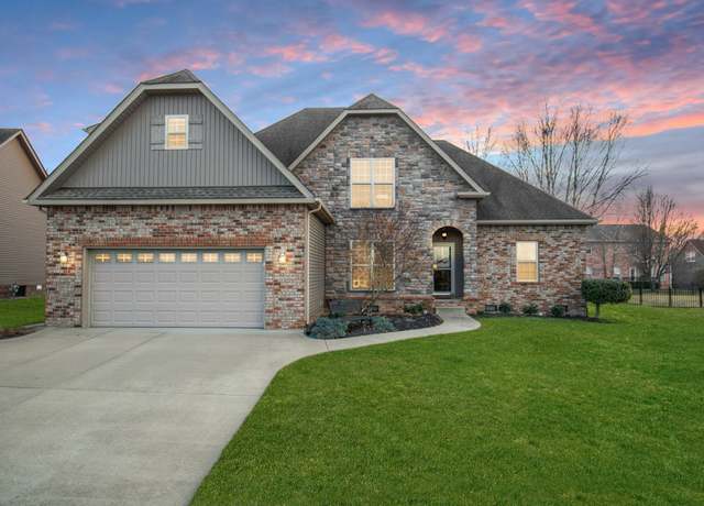 Property at 122 Parkland Cir, Clarksville, TN 37043, 4 beds, 3 baths