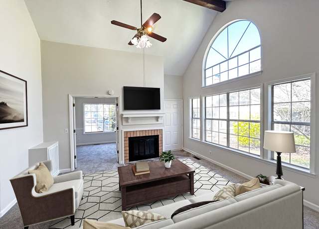 Property at 129 Cherry Hill Dr Unit 15D, Hendersonville, TN 37075, 2 beds, 1 bath