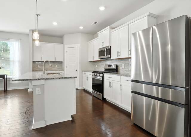 Property at 3154 Rift Ln, Murfreesboro, TN 37130, 4 beds, 2.5 baths