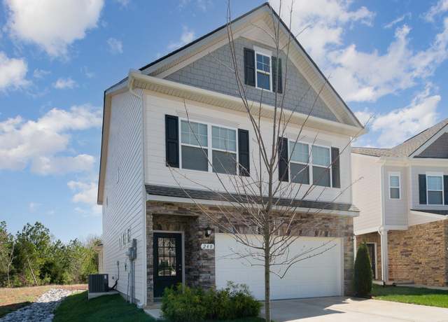 Property at 240 Emmett Dr, White House, TN 37188, 3 beds, 2.5 baths
