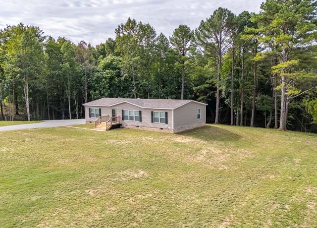 Property at 389 Busby Rd, Loretto, TN 38469, 3 beds, 2 baths
