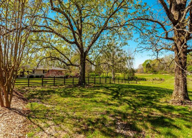 Property at 50 Academy Rd, Lebanon, TN 37087, 4 beds, 2 baths