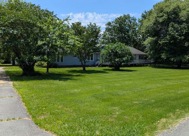 Property at 21 Prospect Rd, Fayetteville, TN 37334, 3 beds, 2 baths