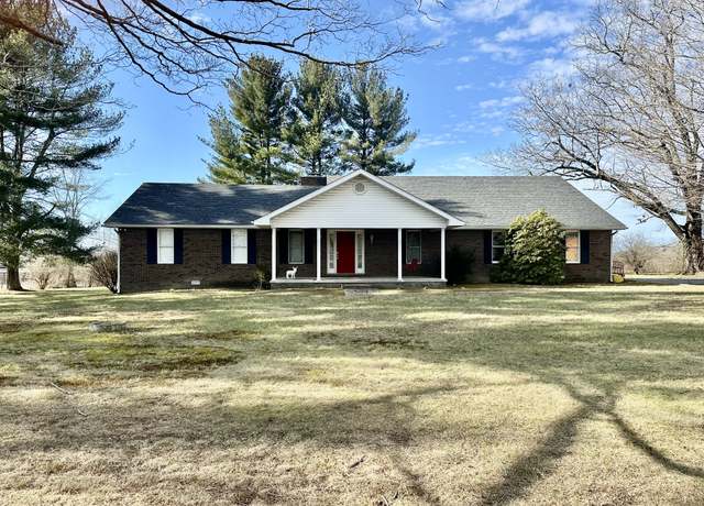 Property at 1425 Cook Rd, Crossville, TN 38555, 3 beds, 3 baths