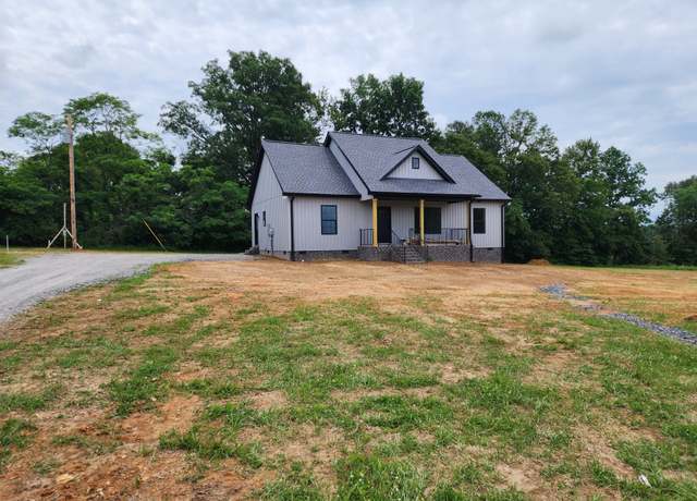 Property at 524 Pleasant Hill Rd, Lafayette, TN 37083, 3 beds, 2 baths