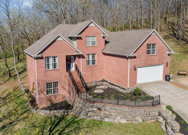 Property at 1604 Becca Ln, Columbia, TN 38401, 3 beds, 3 baths