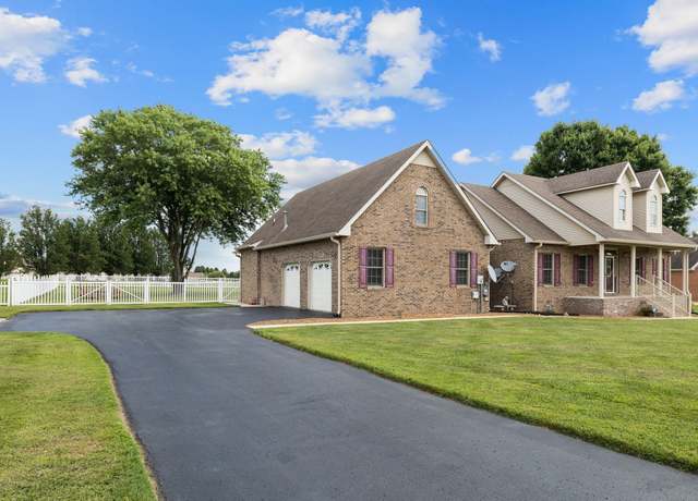 Property at 69 Courtnea Ln, Manchester, TN 37355, 3 beds, 2.5 baths