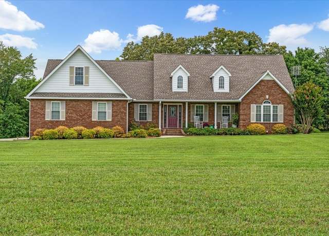 Property at 379 Hooper Rd, Winchester, TN 37398, 4 beds, 2 baths
