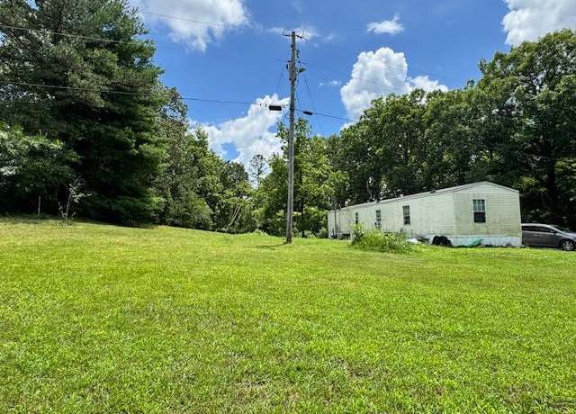 Property at 1101 Franklin Loop, Clarkrange, TN 38553, 3 beds, 2 baths
