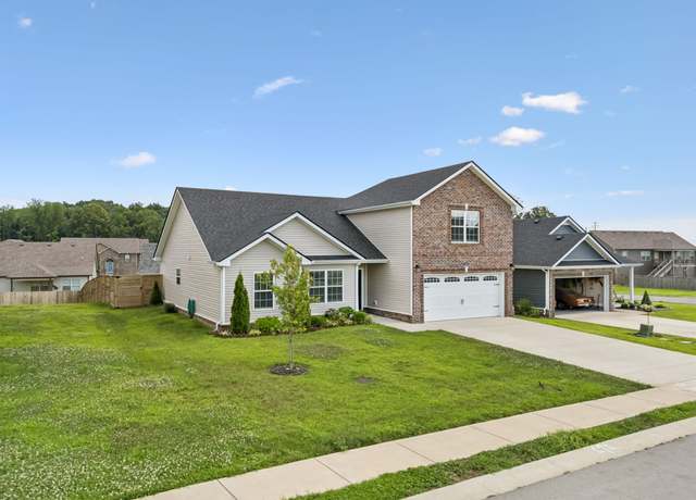 Property at 219 Dugger Dr, Clarksville, TN 37042, 3 beds, 2 baths