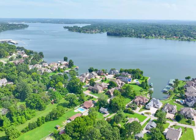 Property at 600 Lakemeade Pt, Old Hickory, TN 37138, 4 beds, 5 baths
