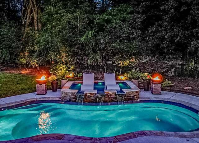 Property at 1076 Pretender Way, Columbia, TN 38401, 5 beds, 3.5 baths