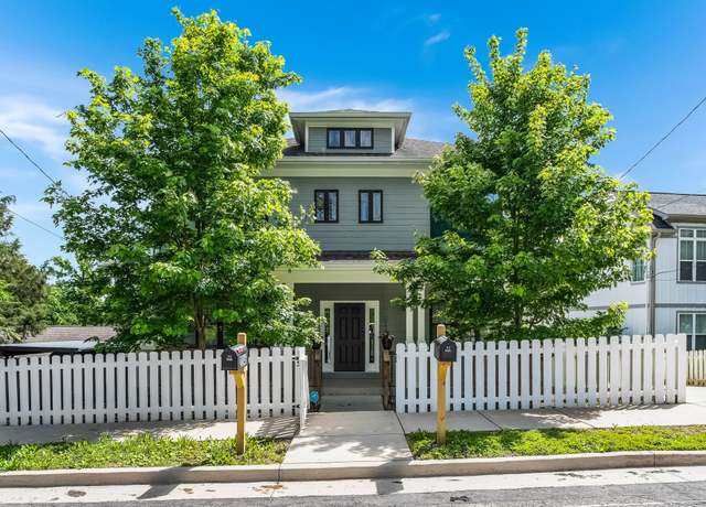 Property at 2046 Straightway Ave, Nashville, TN 37206, 2 beds, 2.5 baths