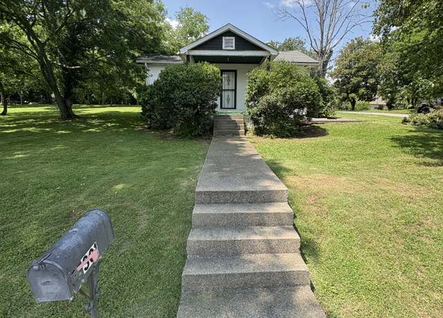 Property at 301 Moncrief Ave, Goodlettsville, TN 37072, 4 beds, 1.5 baths