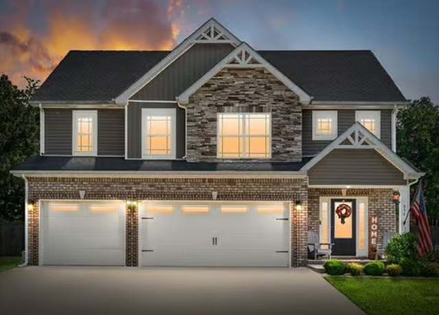 Property at 654 Tacoma Dr, Clarksville, TN 37043, 4 beds, 2.5 baths