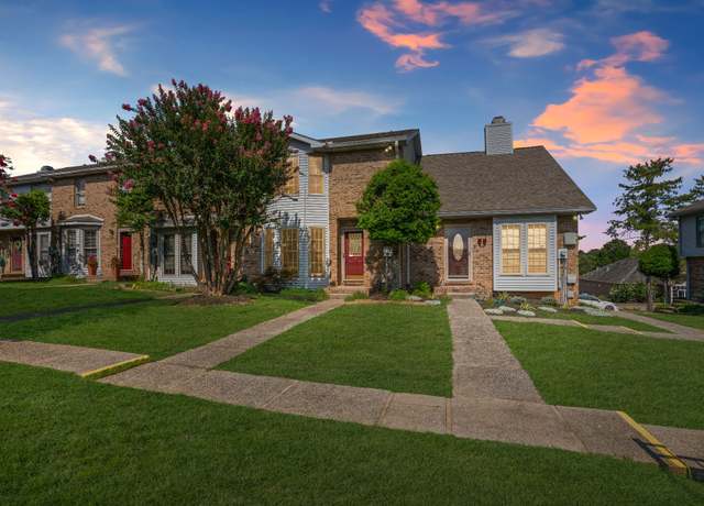 Property at 11 Magnolia Sq, Clarksville, TN 37043, 2 beds, 1.5 baths
