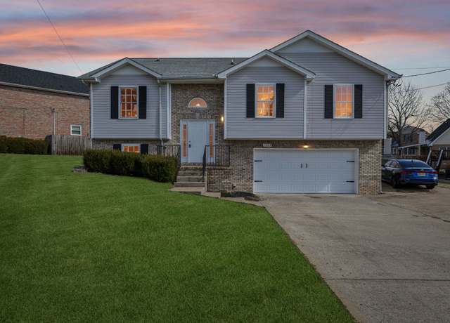 Property at 1307 Bluebonnet Dr, Clarksville, TN 37042, 4 beds, 3 baths