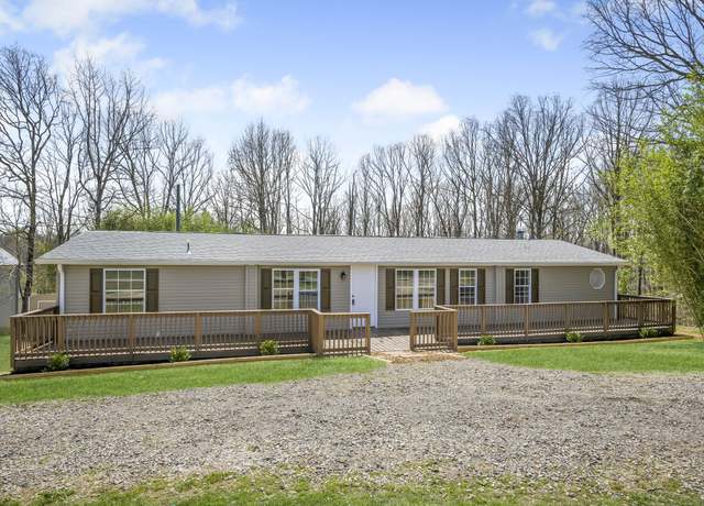 Property at 559 Fire Tower Rd, Dickson, TN 37055, 4 beds, 2.5 baths