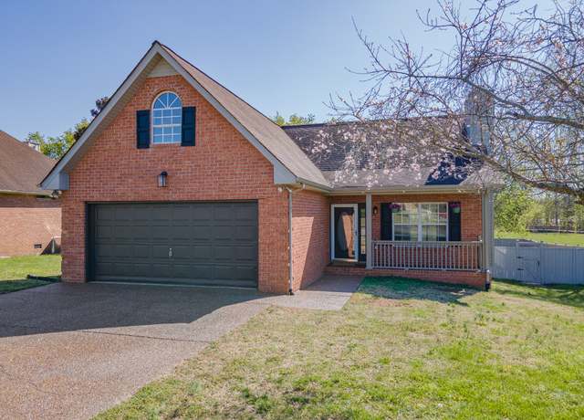 Property at 624 Creekfront Dr, Mount Juliet, TN 37122, 3 beds, 2.5 baths
