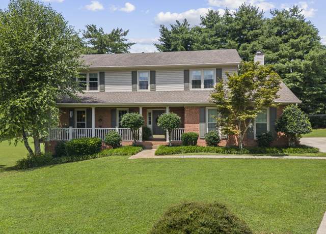 Property at 208 Lowell Ct, Old Hickory, TN 37138, 4 beds, 2.5 baths