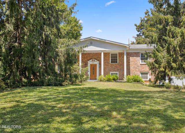 Property at 321 S Sevenoaks Dr, Knoxville, TN 37922, 3 beds, 3 baths