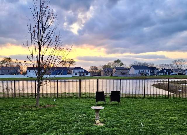 Property at 1544 Kestrel Dr, Clarksville, TN 37040, 4 beds, 2.5 baths
