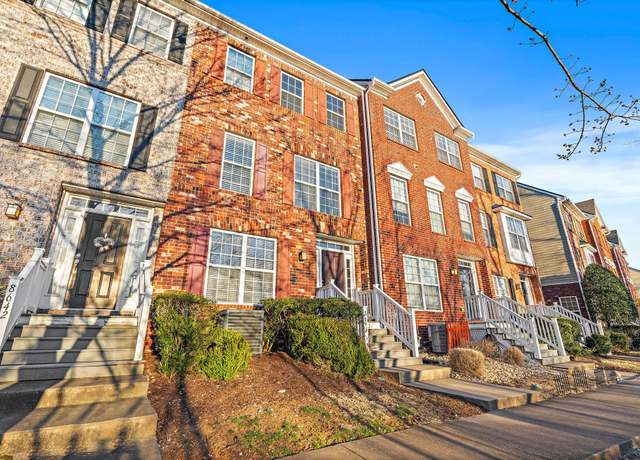 Property at 8644 Gauphin Pl, Nashville, TN 37211, 2 beds, 2.5 baths